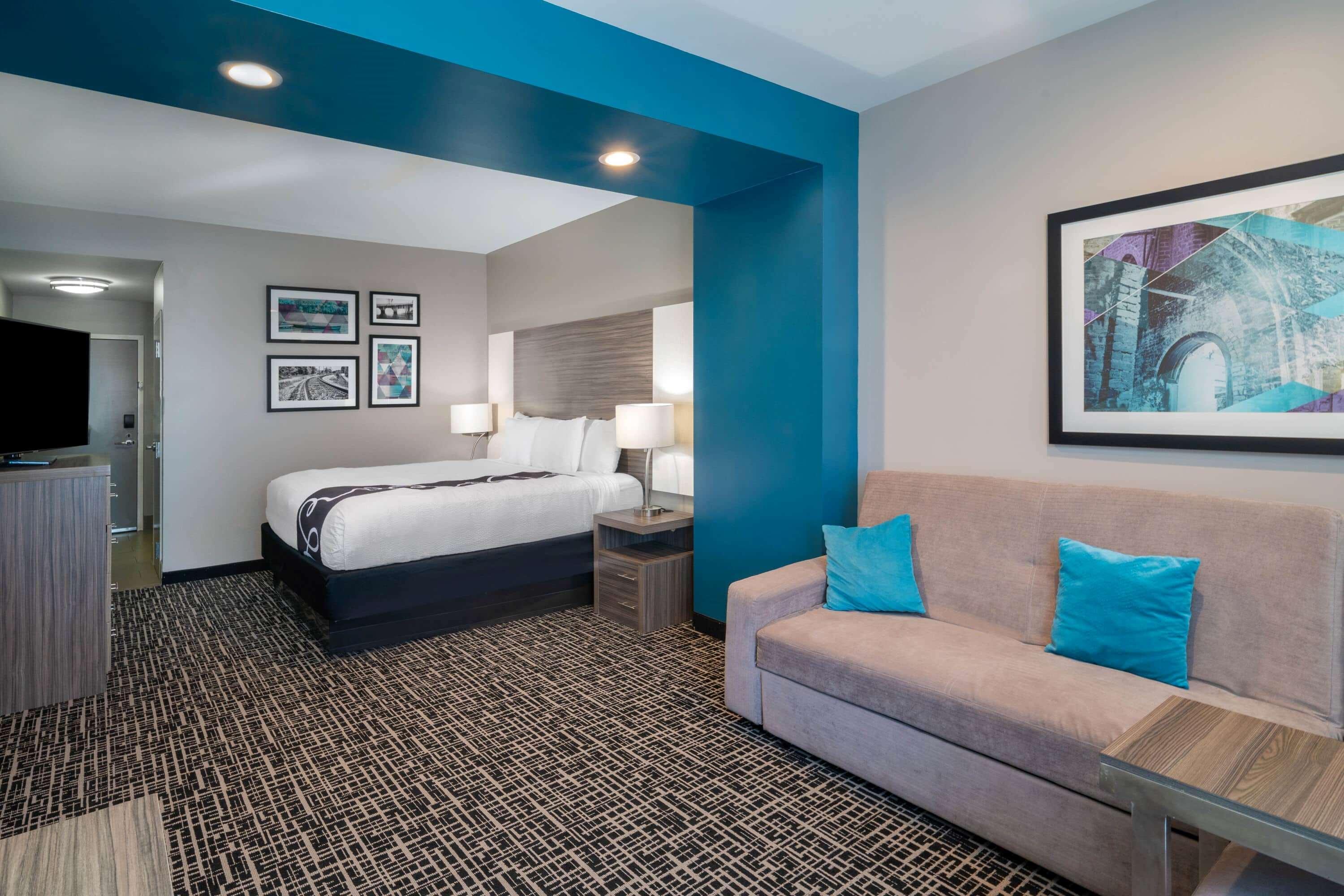 La Quinta By Wyndham Forsyth Hotel Екстериор снимка