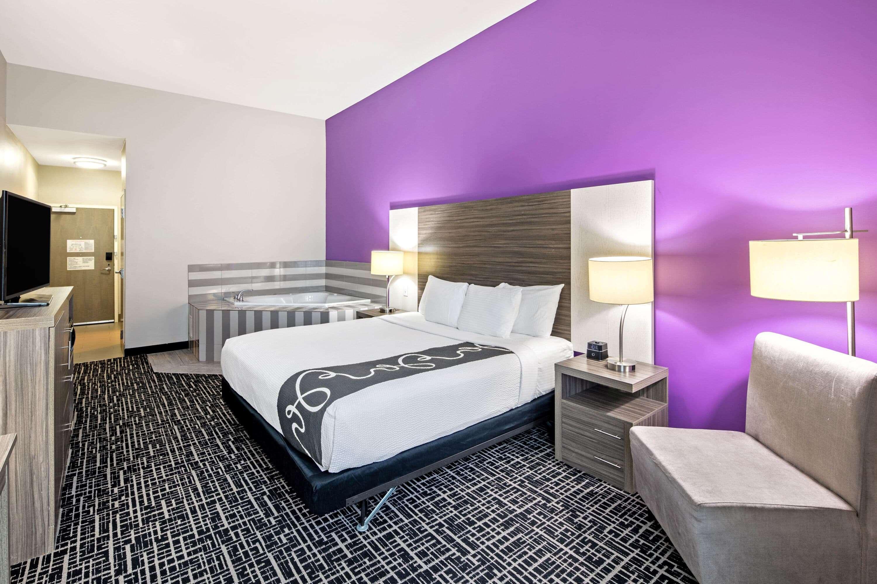 La Quinta By Wyndham Forsyth Hotel Екстериор снимка