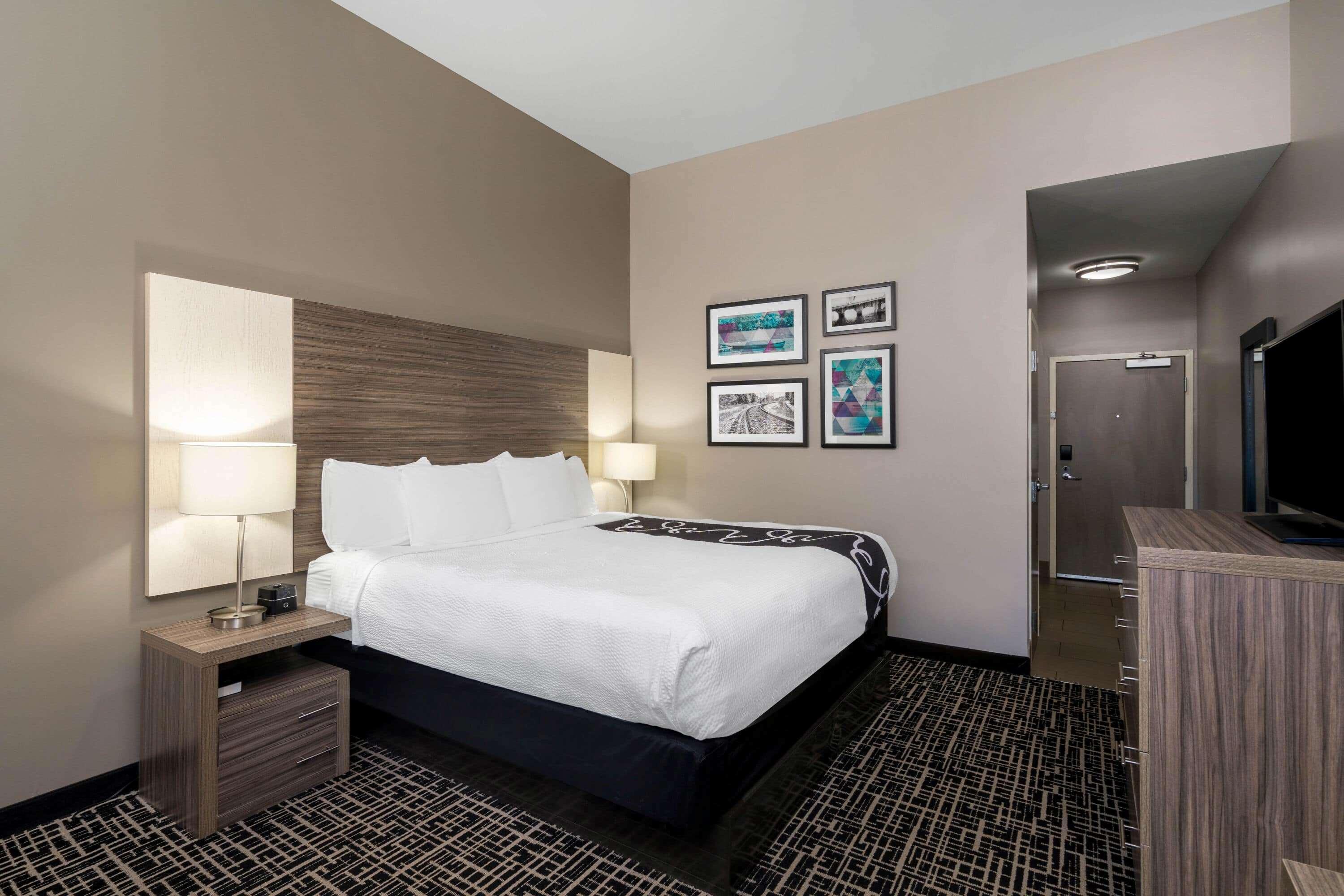 La Quinta By Wyndham Forsyth Hotel Екстериор снимка